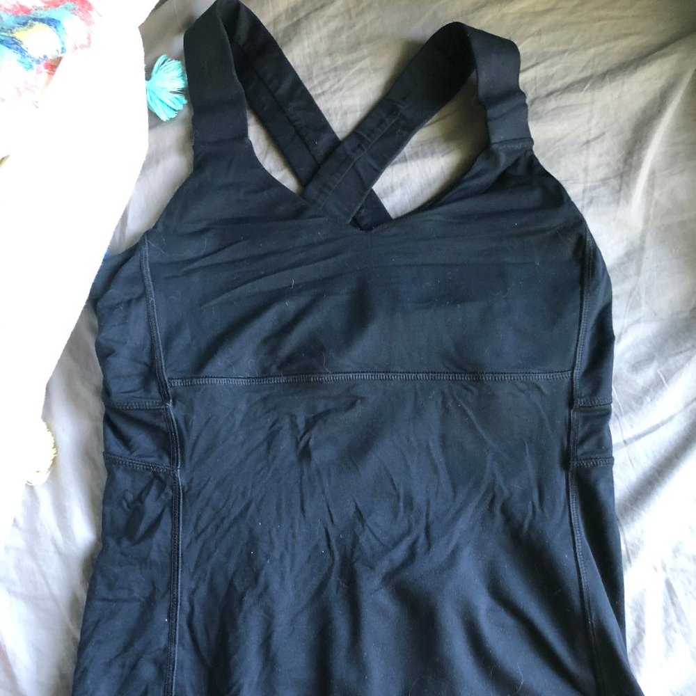 Lululemon Tank Top w built in sport bra